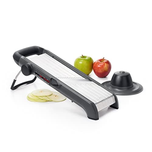 How to Use a Mandoline Slicer Safely